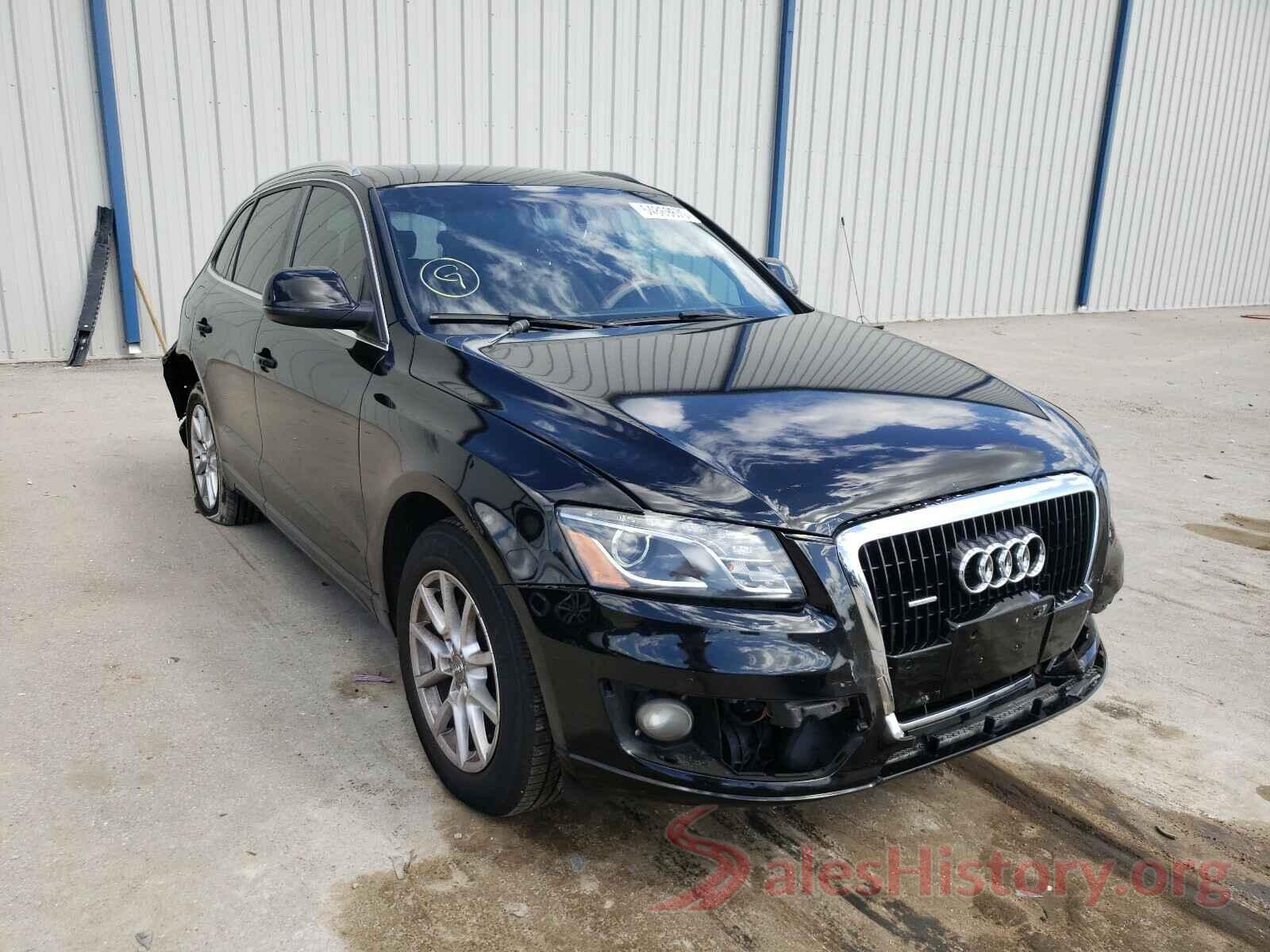 WA1LKAFP0AA038898 2010 AUDI Q5