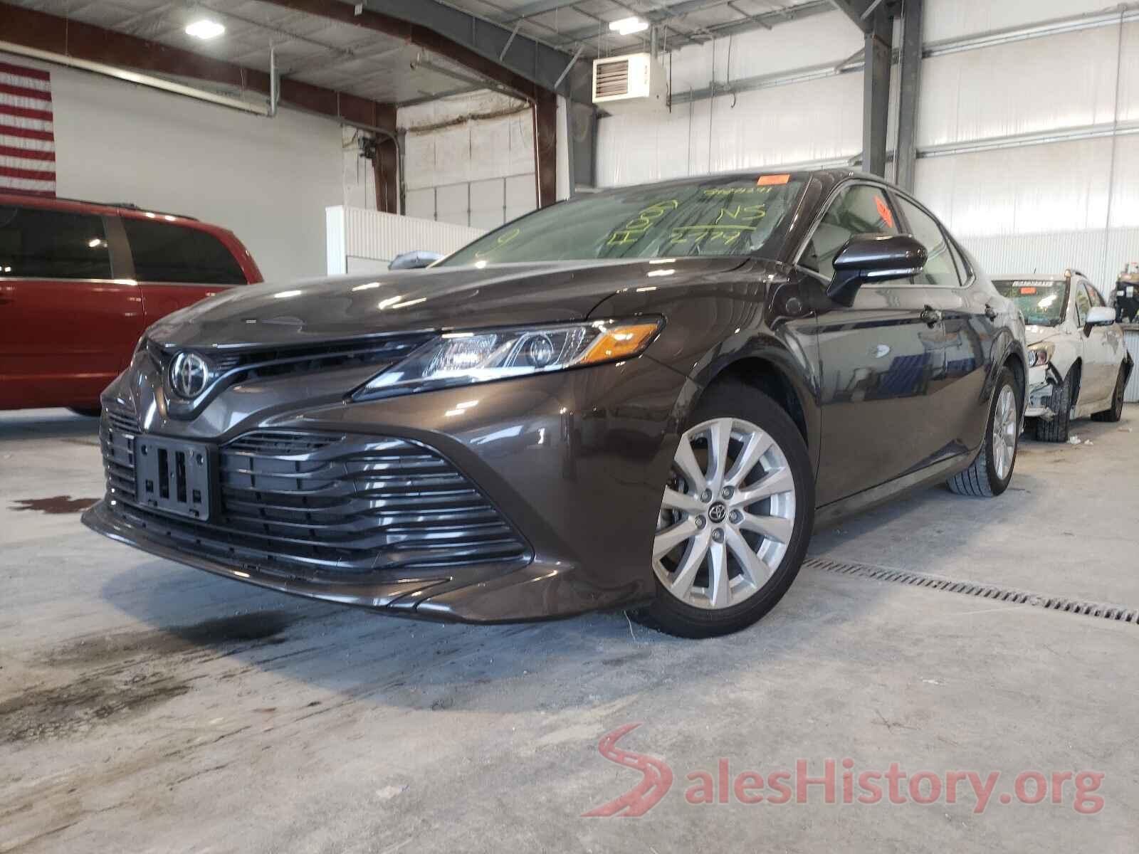 JTNB11HK9J3032779 2018 TOYOTA CAMRY