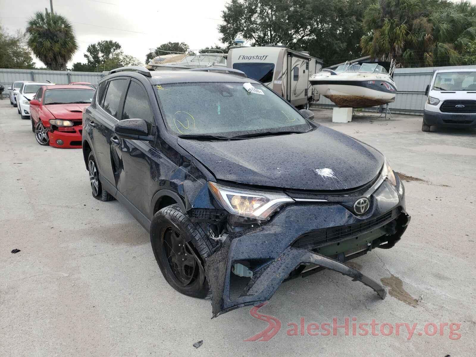 JTMZFREV8HJ117958 2017 TOYOTA RAV4