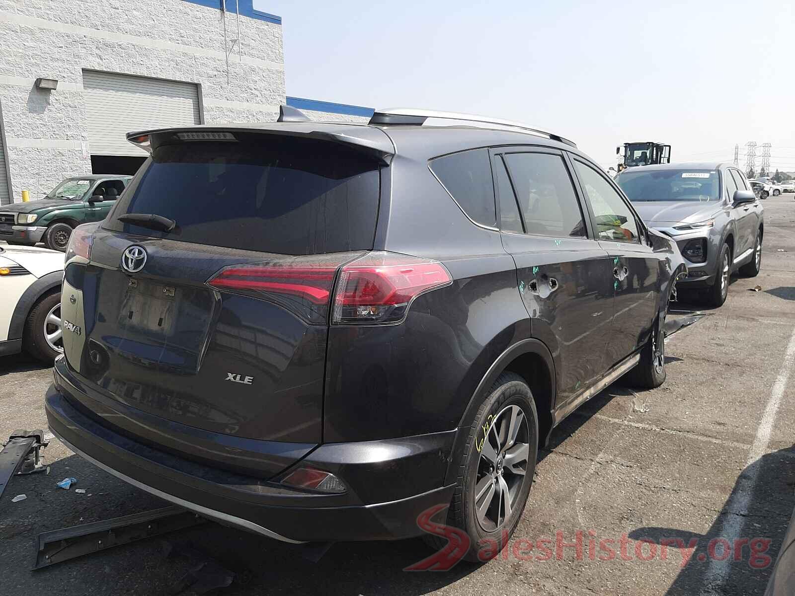 JTMWFREV6JJ194501 2018 TOYOTA RAV4