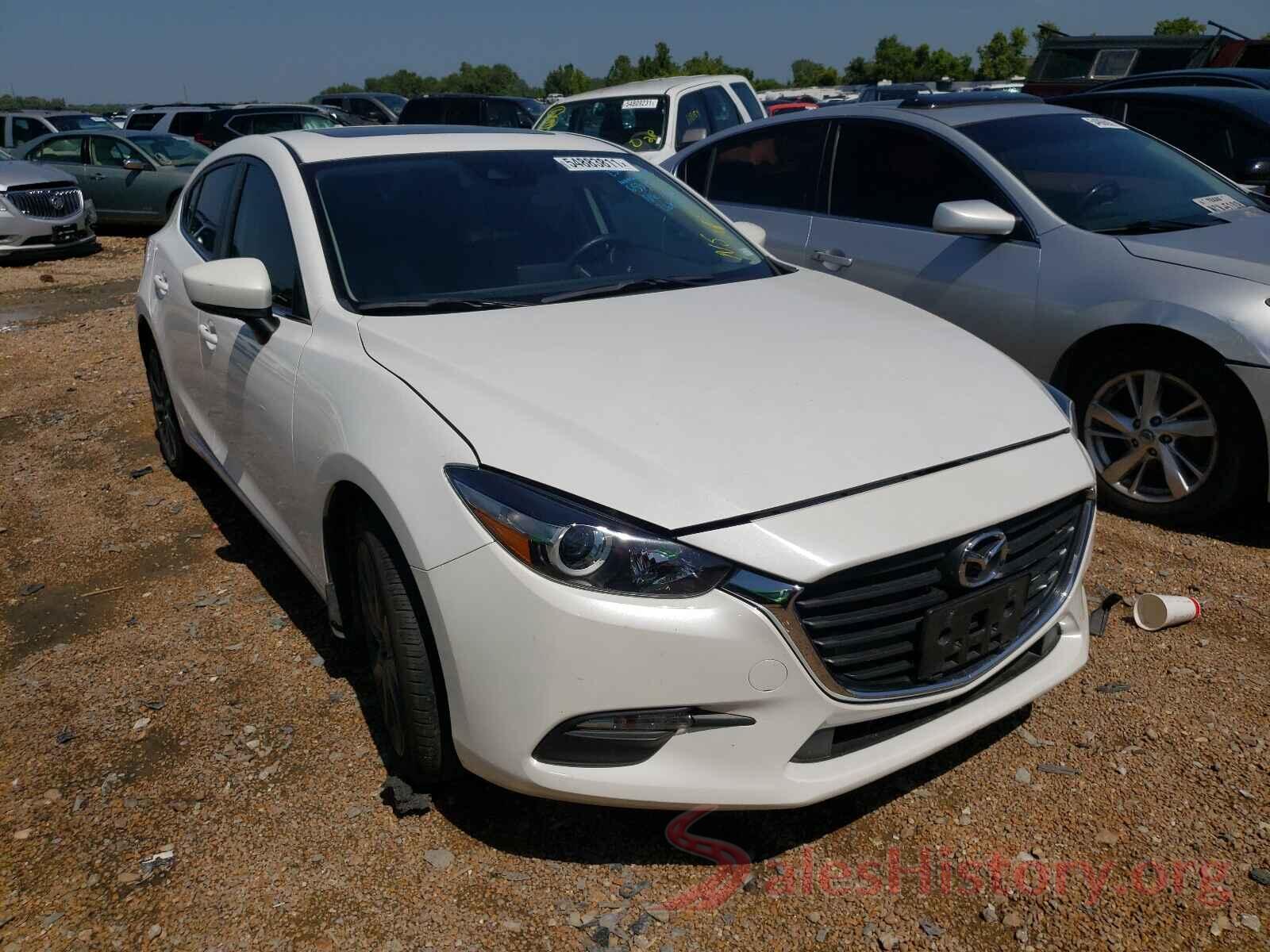 3MZBN1L38JM268148 2018 MAZDA 3