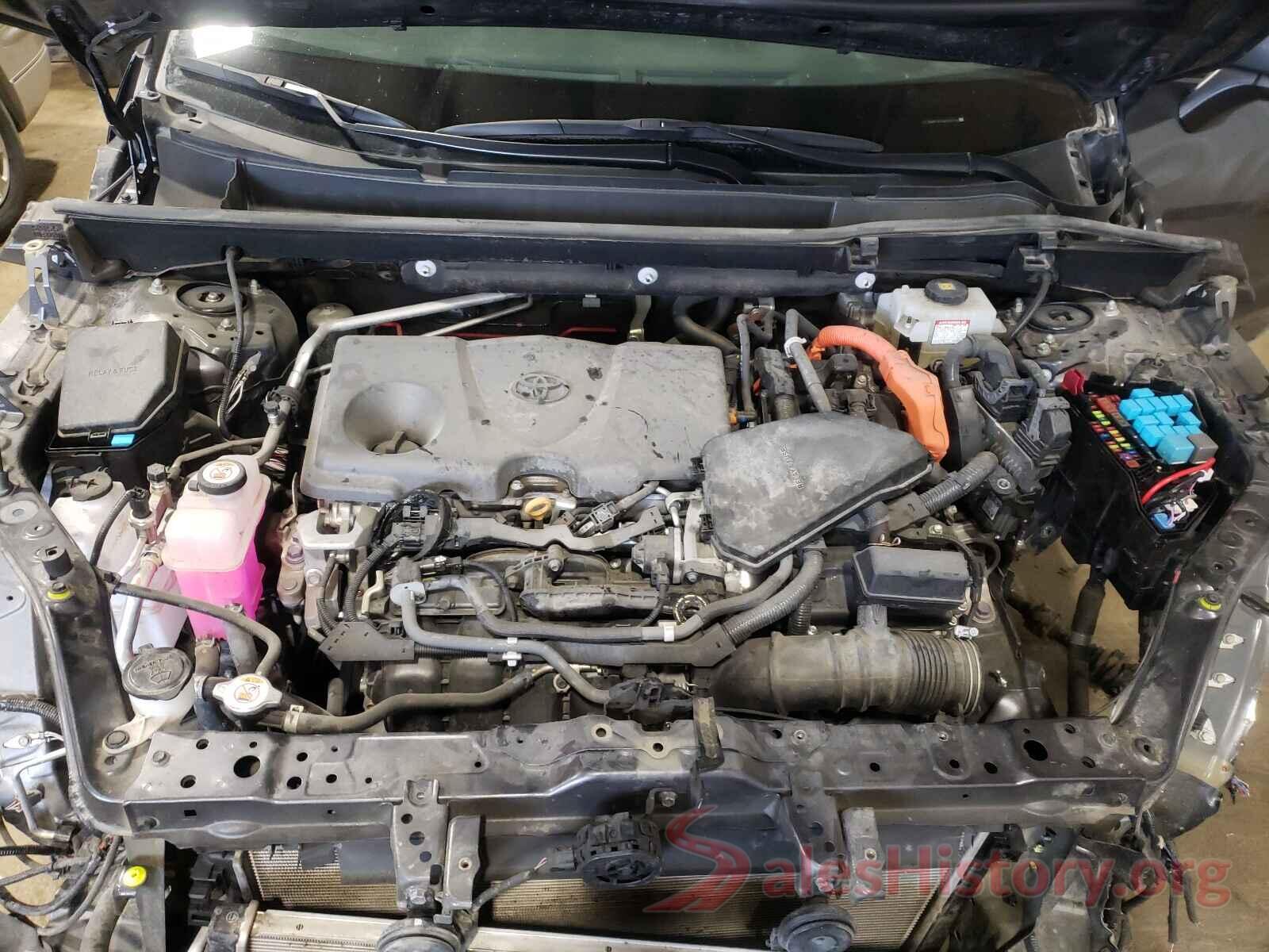 2T3DWRFV7KW038010 2019 TOYOTA RAV4