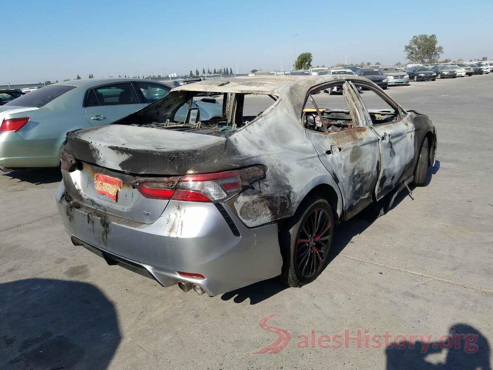 4T1B11HK6JU659014 2018 TOYOTA CAMRY