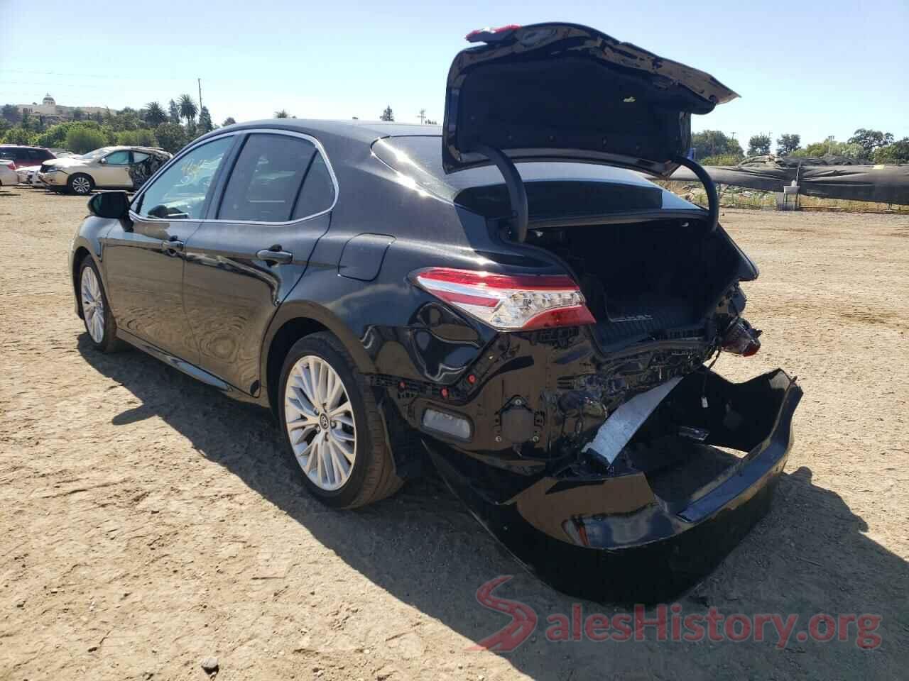 4T1B11HK4JU528311 2018 TOYOTA CAMRY