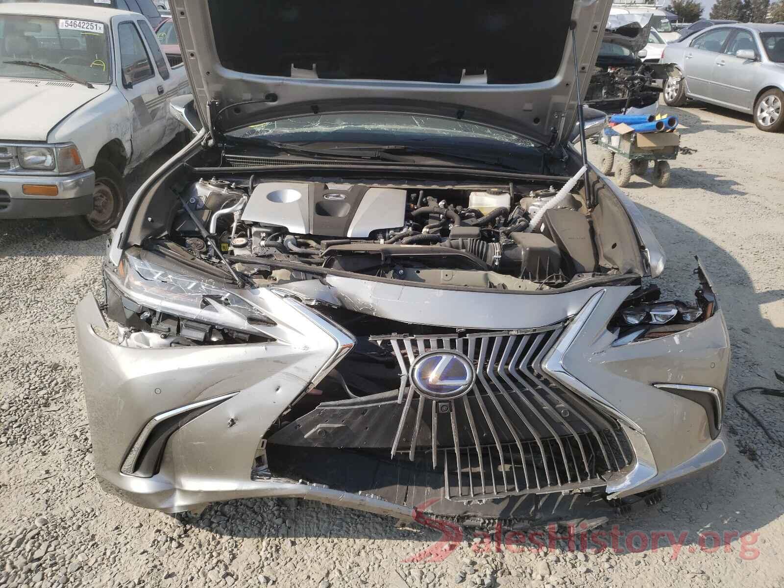 58AE21B18LU007274 2020 LEXUS ES300