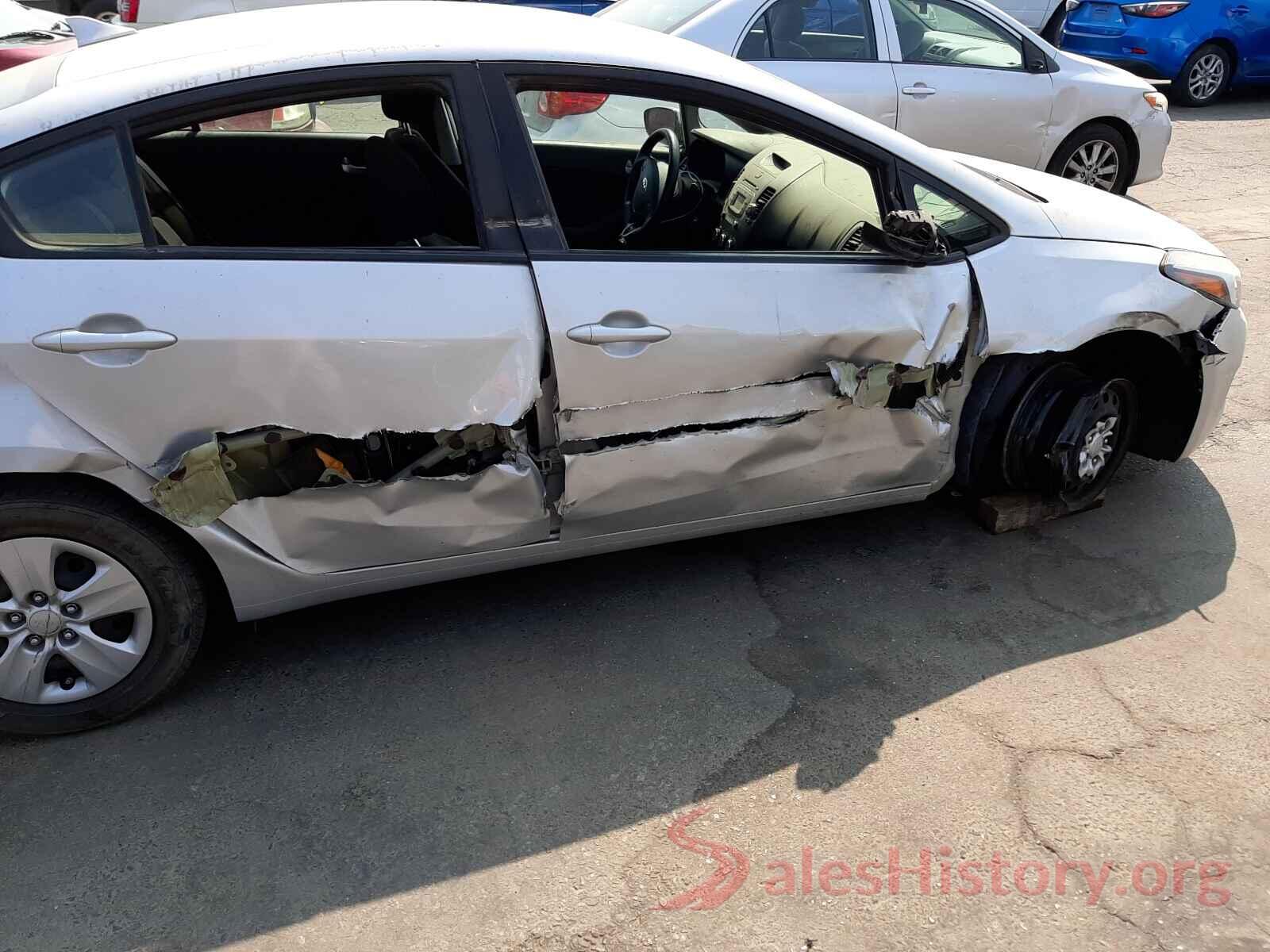 3KPFK4A73HE120840 2017 KIA FORTE