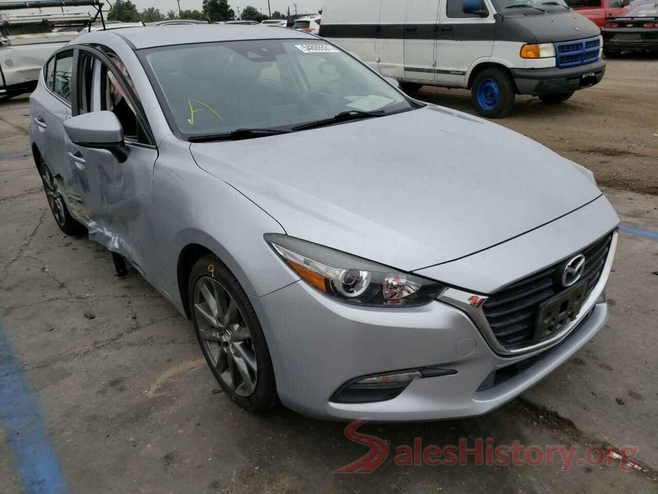 3MZBN1L36JM201483 2018 MAZDA 3