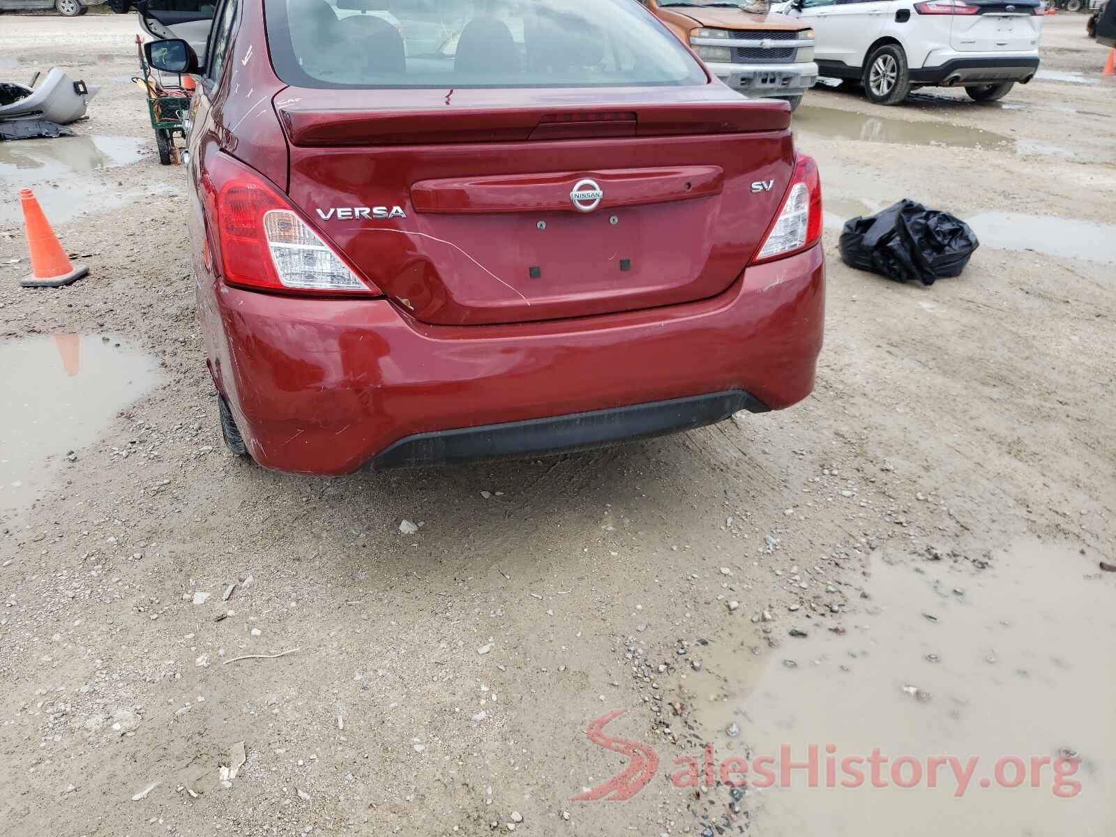 3N1CN7AP8JK442461 2018 NISSAN VERSA