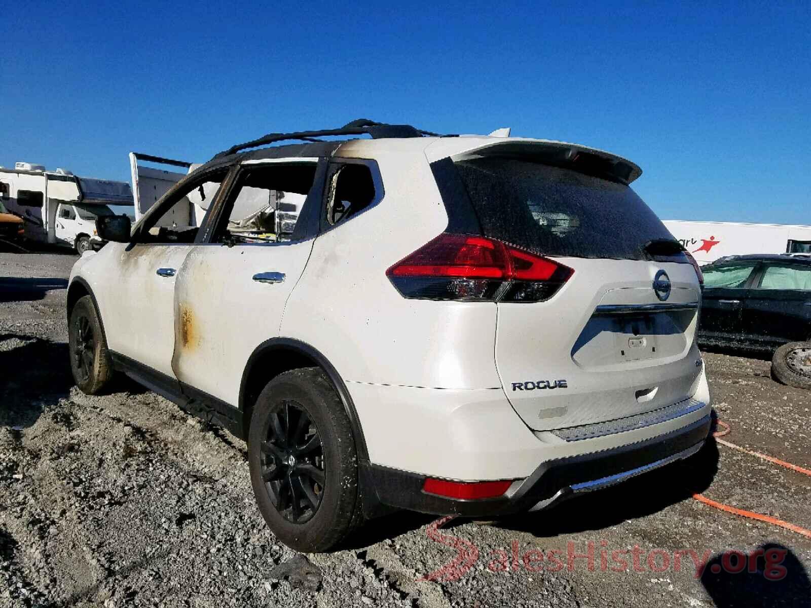 5N1AT2MV3HC885572 2017 NISSAN ROGUE