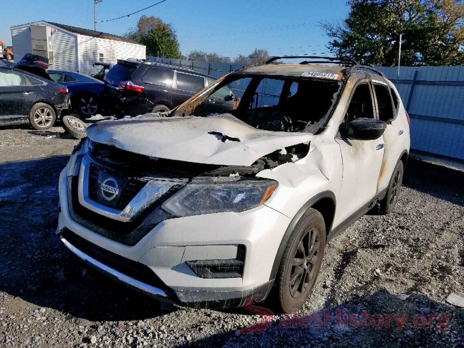 5N1AT2MV3HC885572 2017 NISSAN ROGUE