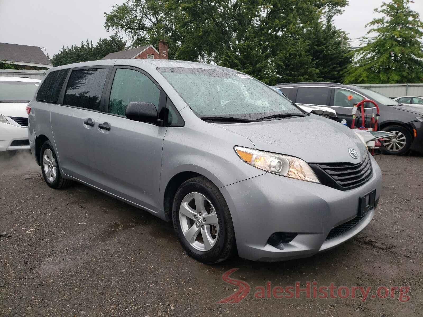 5TDZZ3DC1HS892402 2017 TOYOTA SIENNA