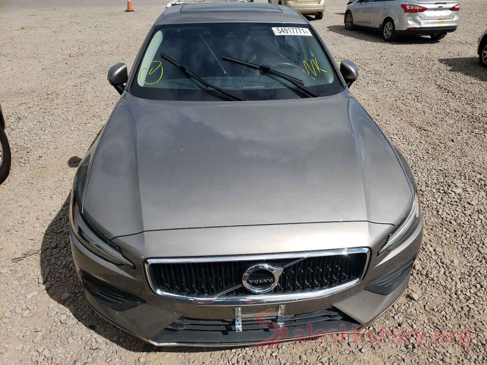 7JRA22TK3KG011299 2019 VOLVO S60