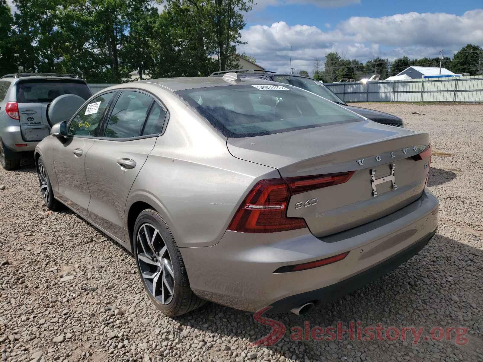 7JRA22TK3KG011299 2019 VOLVO S60