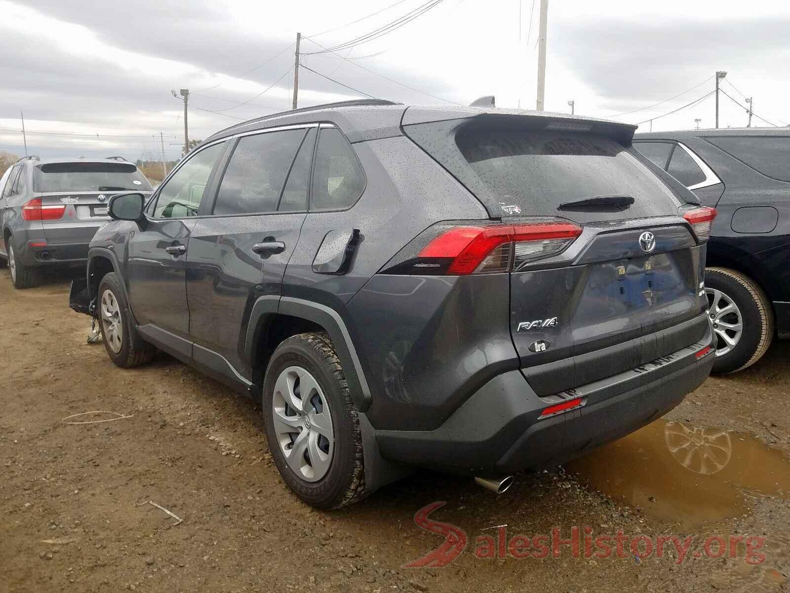 JTMG1RFVXKJ015086 2019 TOYOTA RAV4 LE