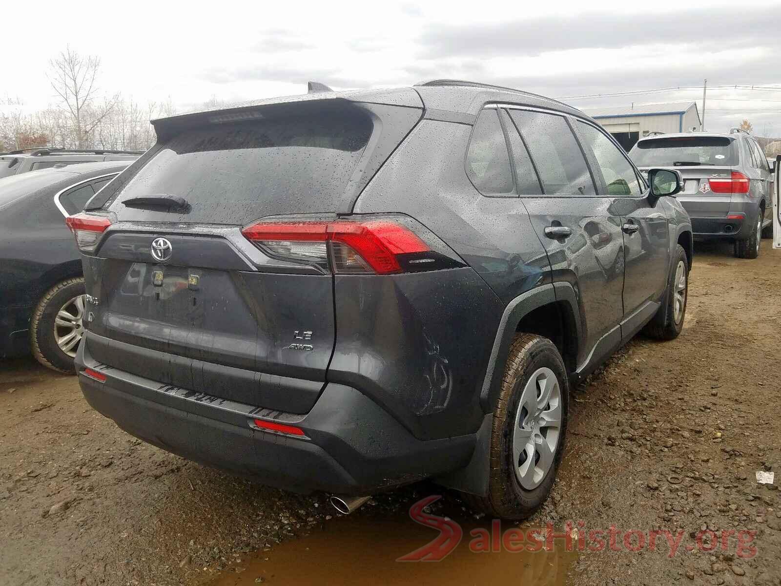 JTMG1RFVXKJ015086 2019 TOYOTA RAV4 LE