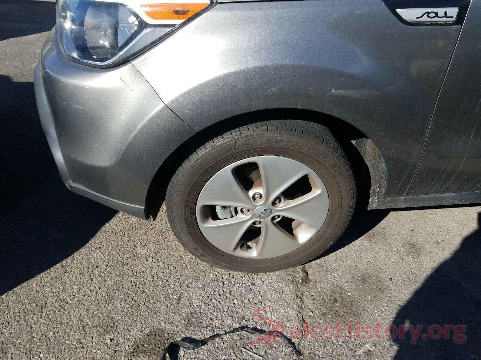 KNDJN2A23G7292388 2016 KIA SOUL