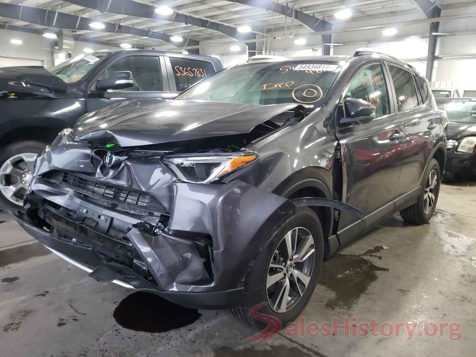 2T3RFREV1GW411010 2016 TOYOTA RAV4