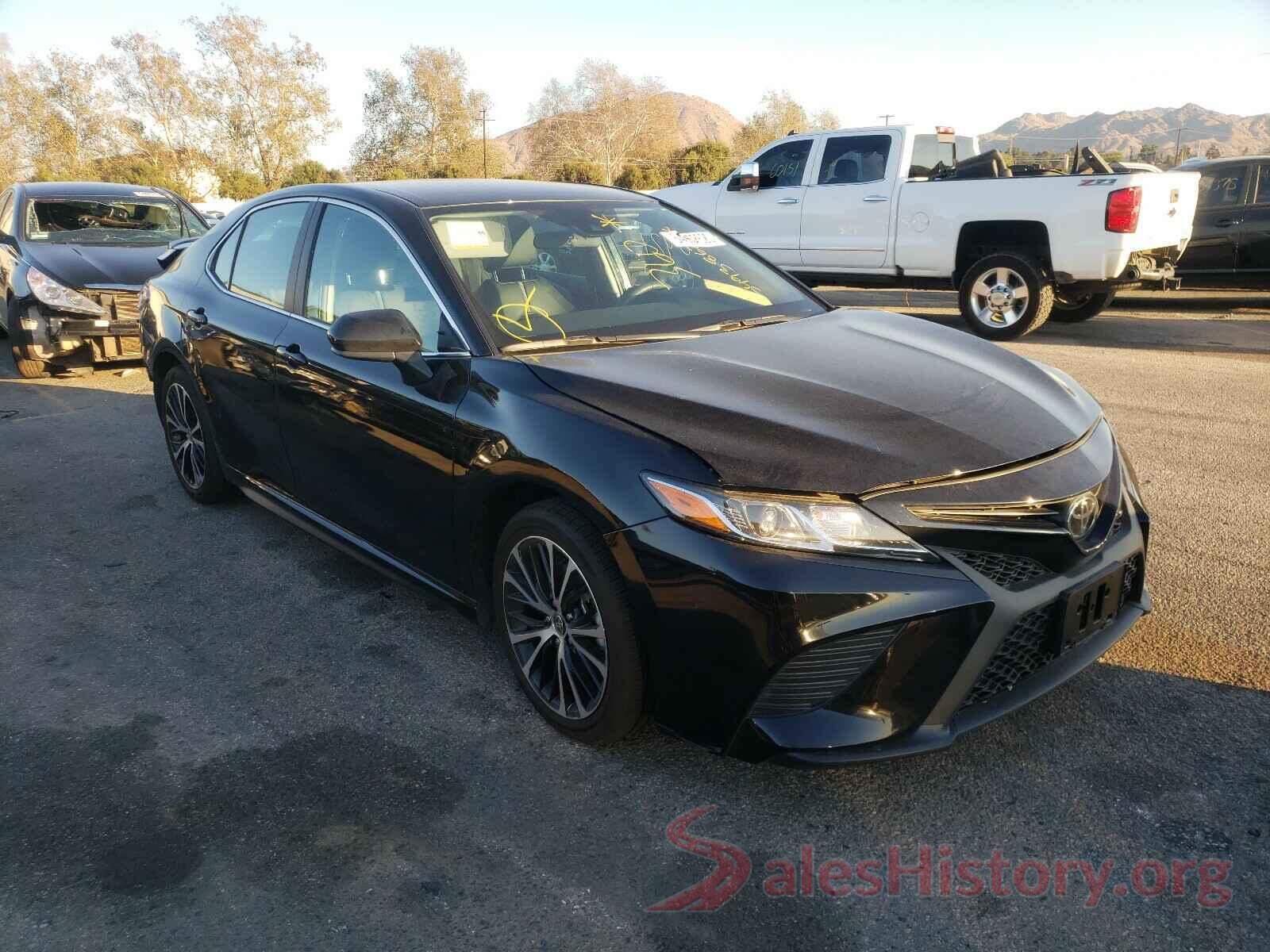 4T1G11AK3LU952808 2020 TOYOTA CAMRY