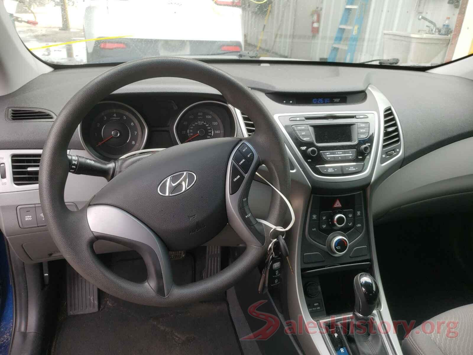 5NPDH4AE8GH769399 2016 HYUNDAI ELANTRA