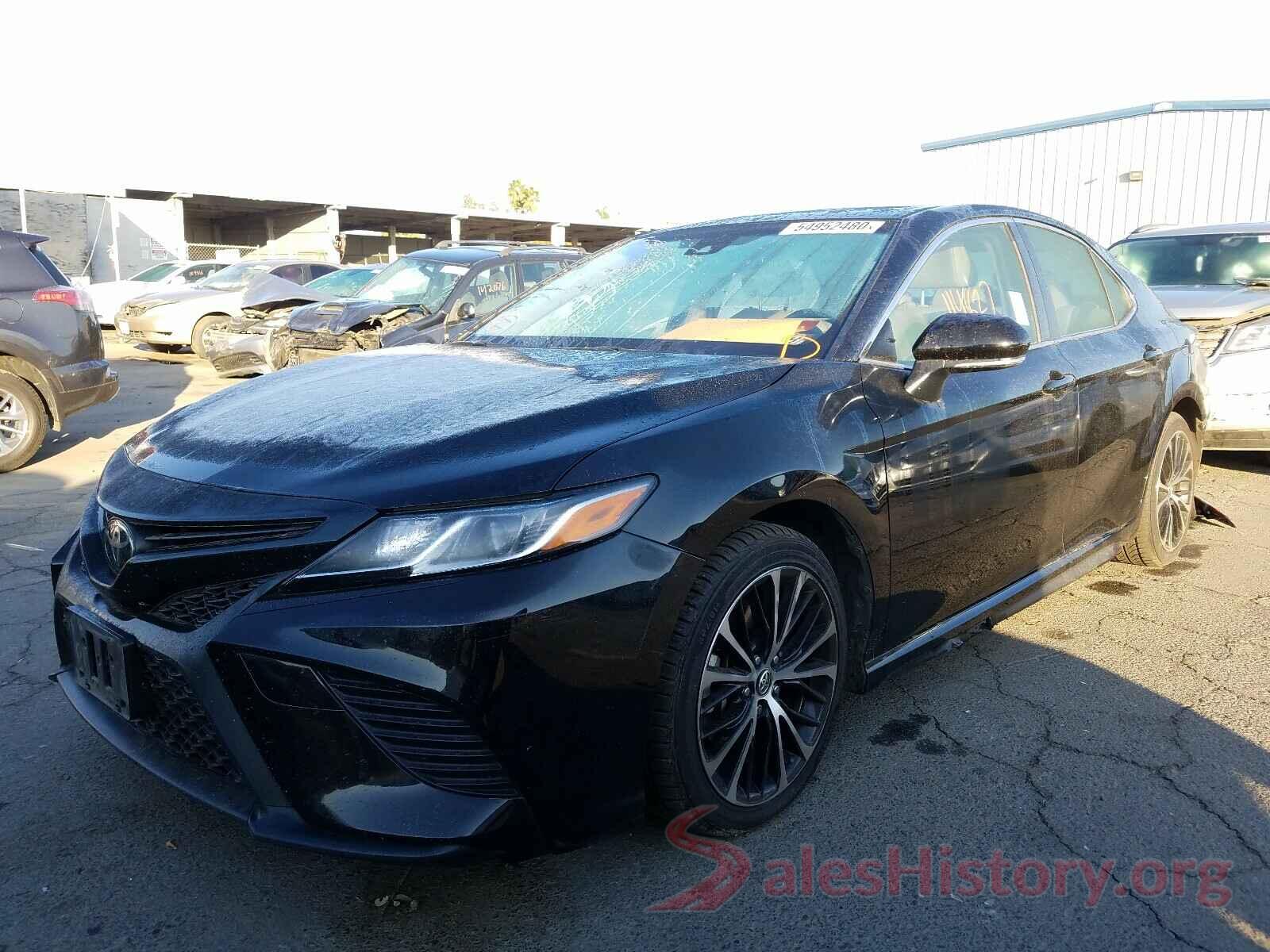 JTNB11HK5J3050373 2018 TOYOTA CAMRY