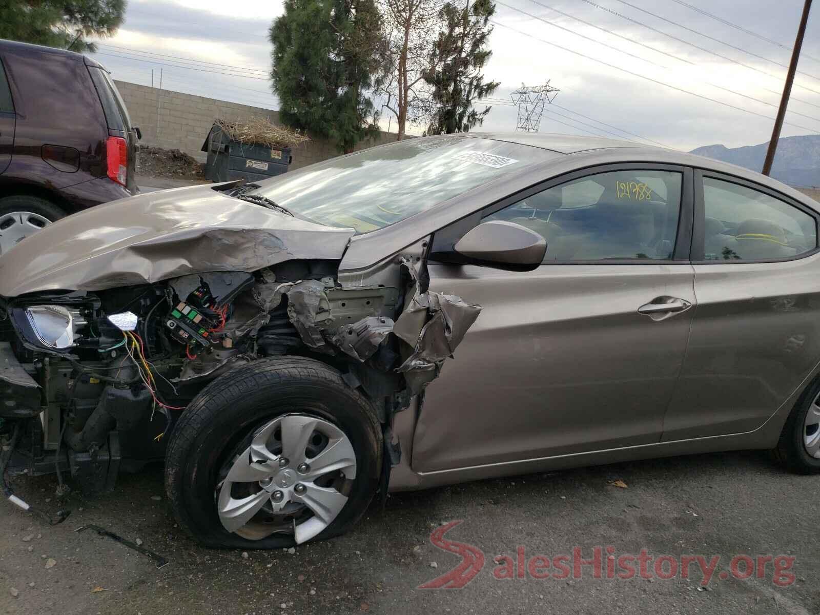 5NPDH4AE6GH699160 2016 HYUNDAI ELANTRA