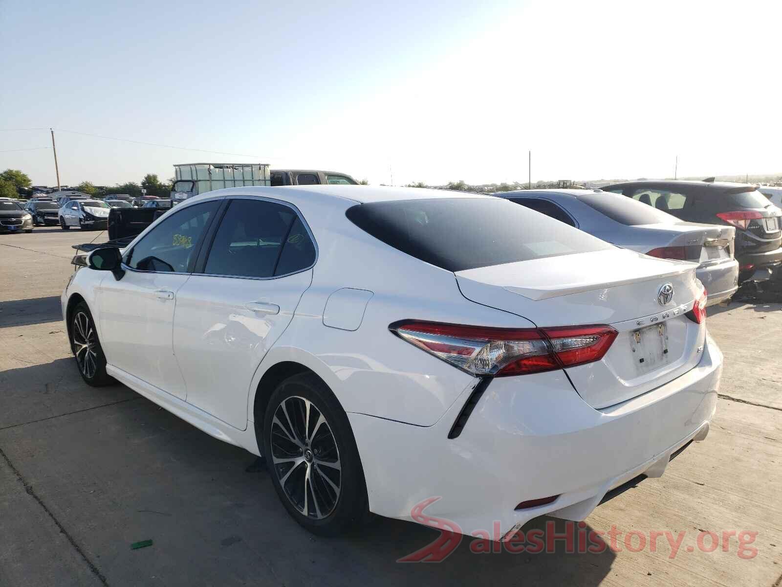 4T1B11HK0JU652365 2018 TOYOTA CAMRY