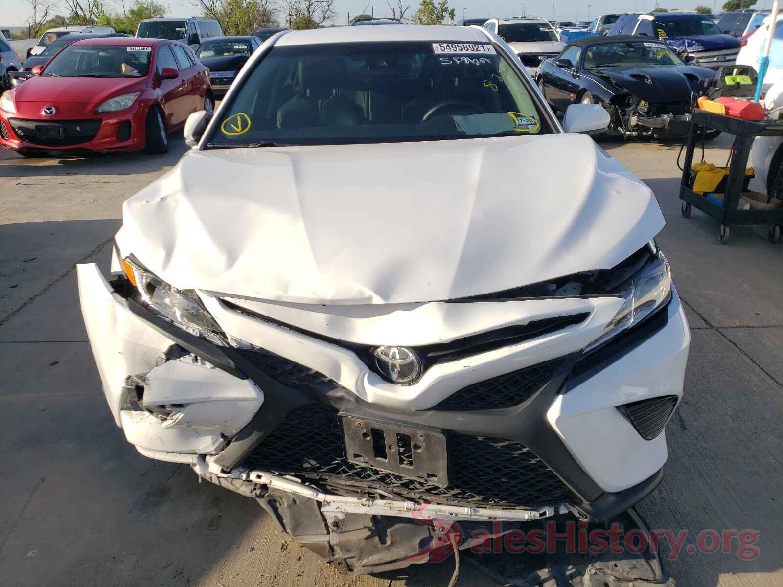 4T1B11HK0JU652365 2018 TOYOTA CAMRY