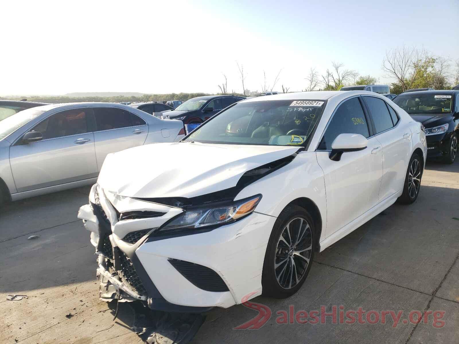 4T1B11HK0JU652365 2018 TOYOTA CAMRY