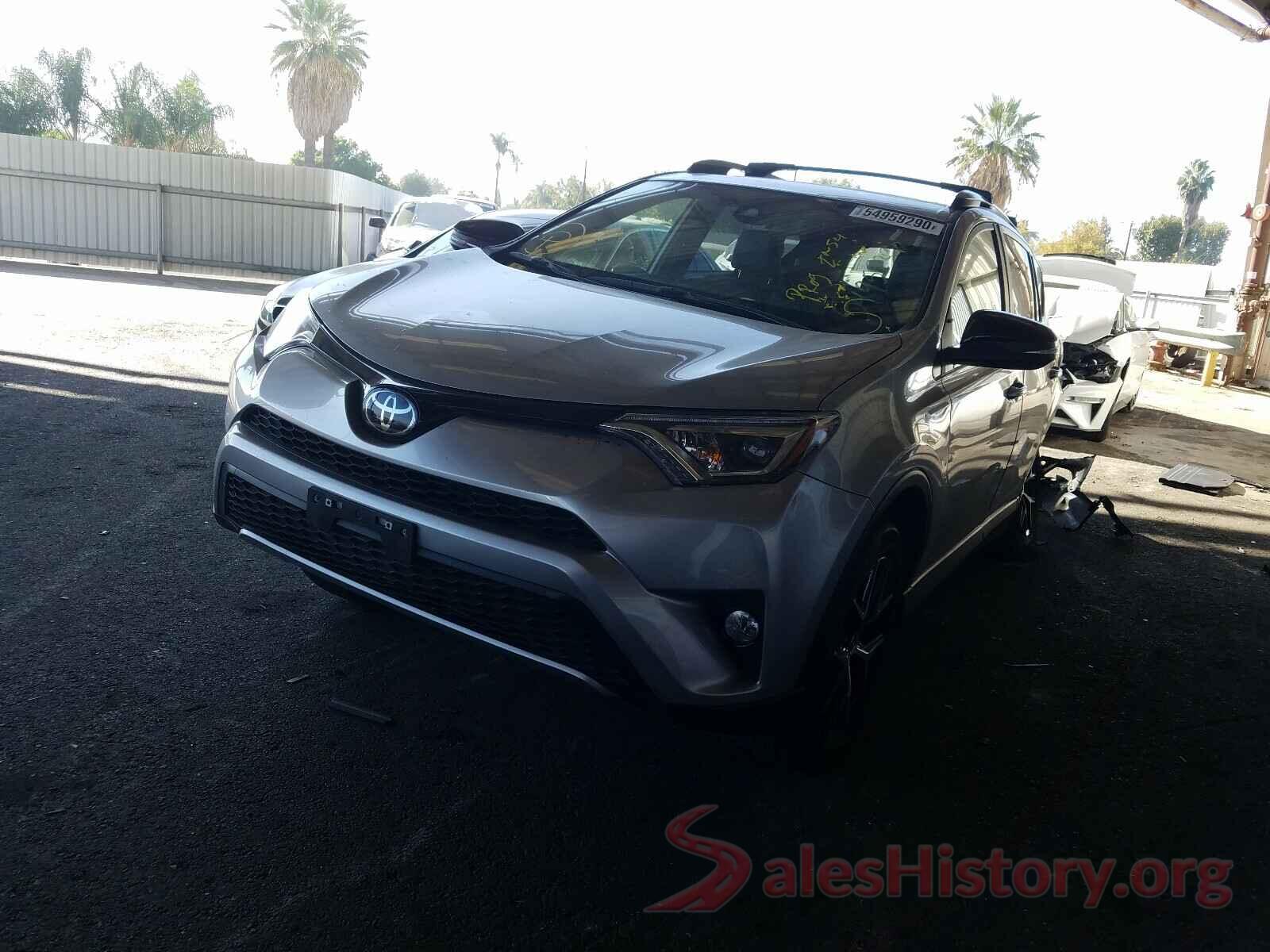 JTMNFREV0JJ173820 2018 TOYOTA RAV4