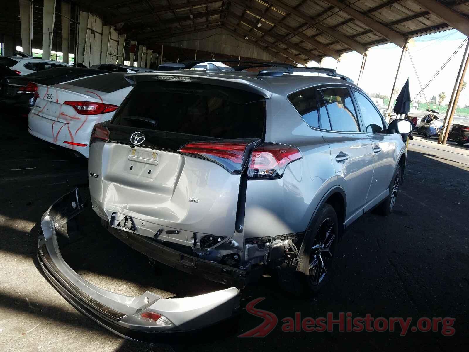 JTMNFREV0JJ173820 2018 TOYOTA RAV4