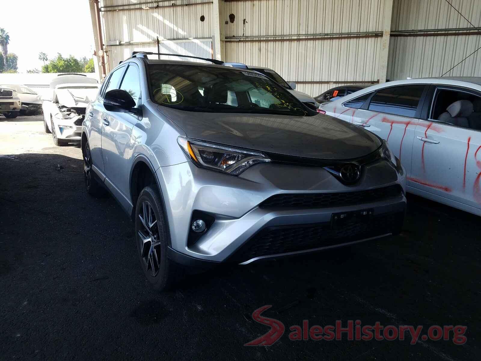 JTMNFREV0JJ173820 2018 TOYOTA RAV4