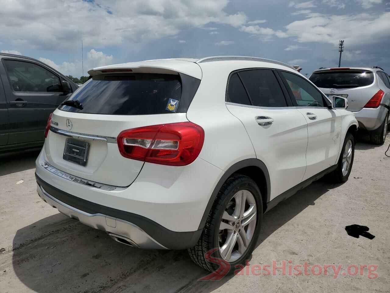 WDCTG4EB2JJ482454 2018 MERCEDES-BENZ GLA-CLASS