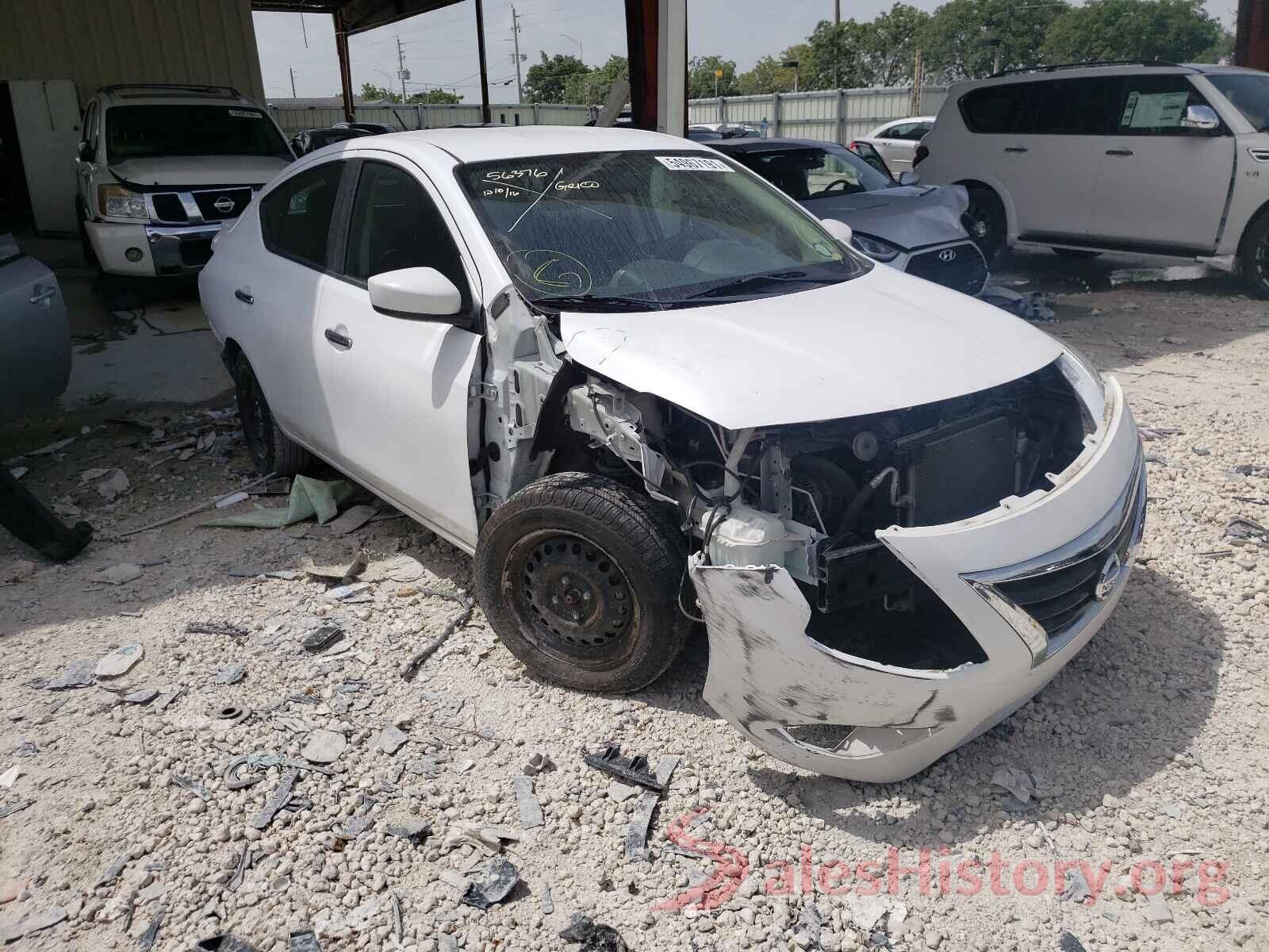 3N1CN7AP7JK400153 2018 NISSAN VERSA