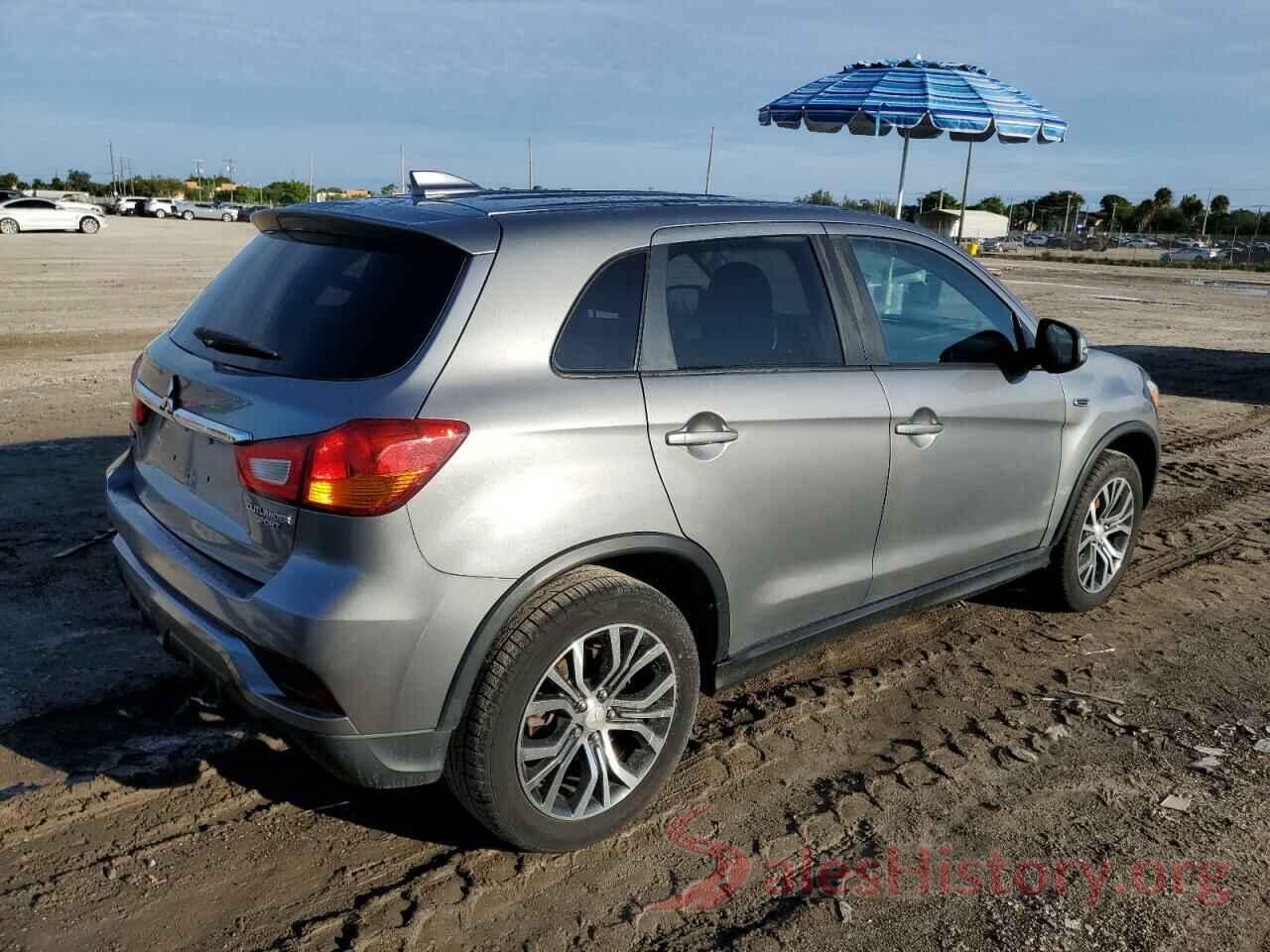 JA4AP3AU5JZ003812 2018 MITSUBISHI OUTLANDER