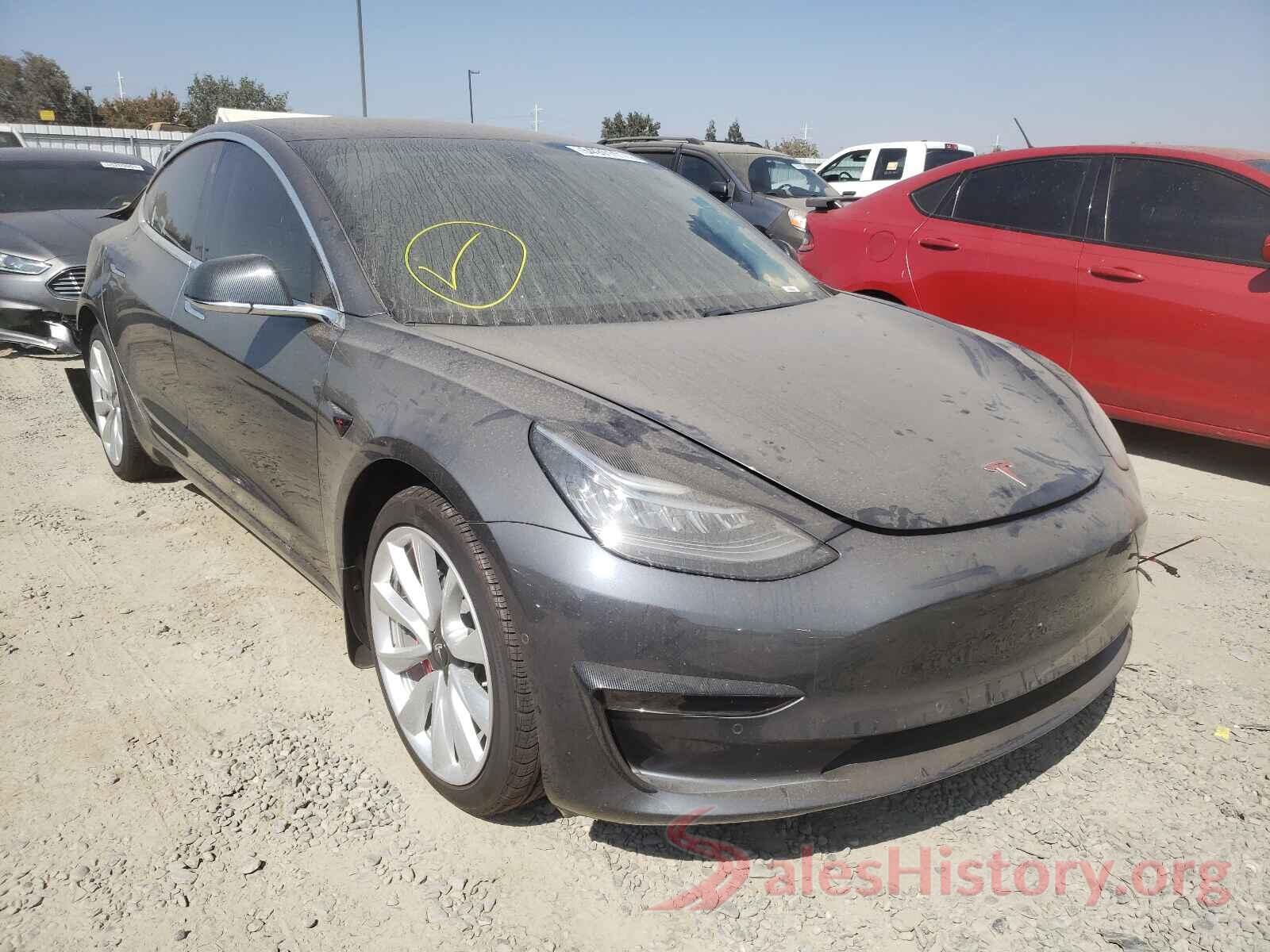 5YJ3E1EA1JF051063 2018 TESLA MODEL 3