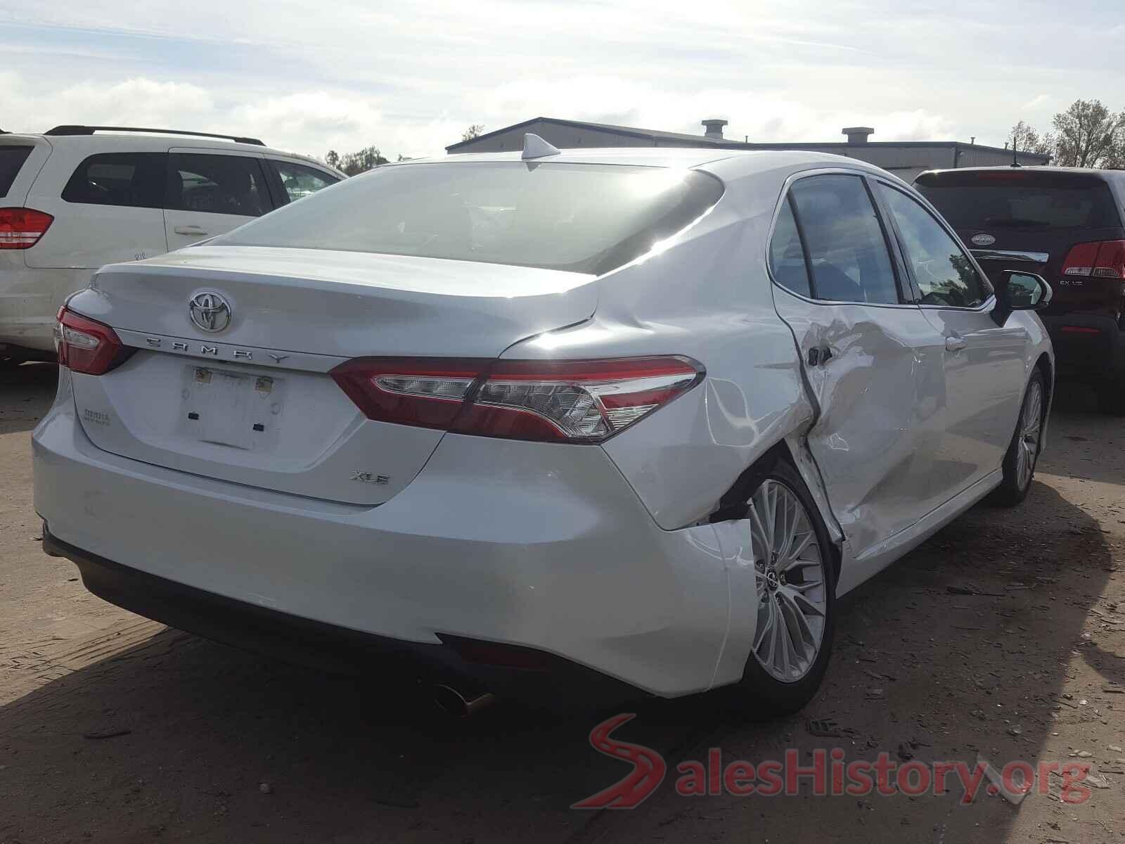 4T1B11HK7KU806264 2019 TOYOTA CAMRY