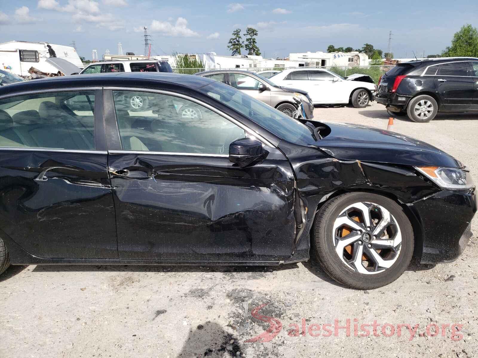 1HGCR2F84HA102081 2017 HONDA ACCORD