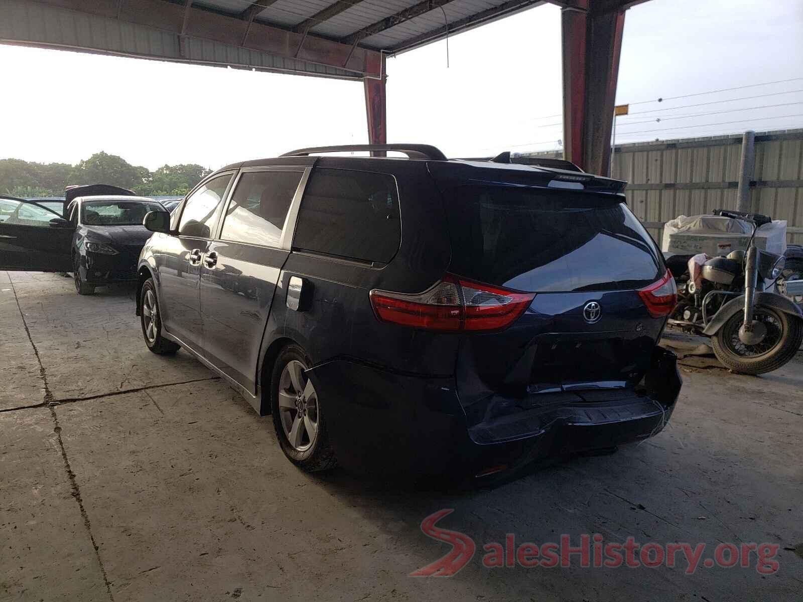 5TDKZ3DC5JS914330 2018 TOYOTA SIENNA