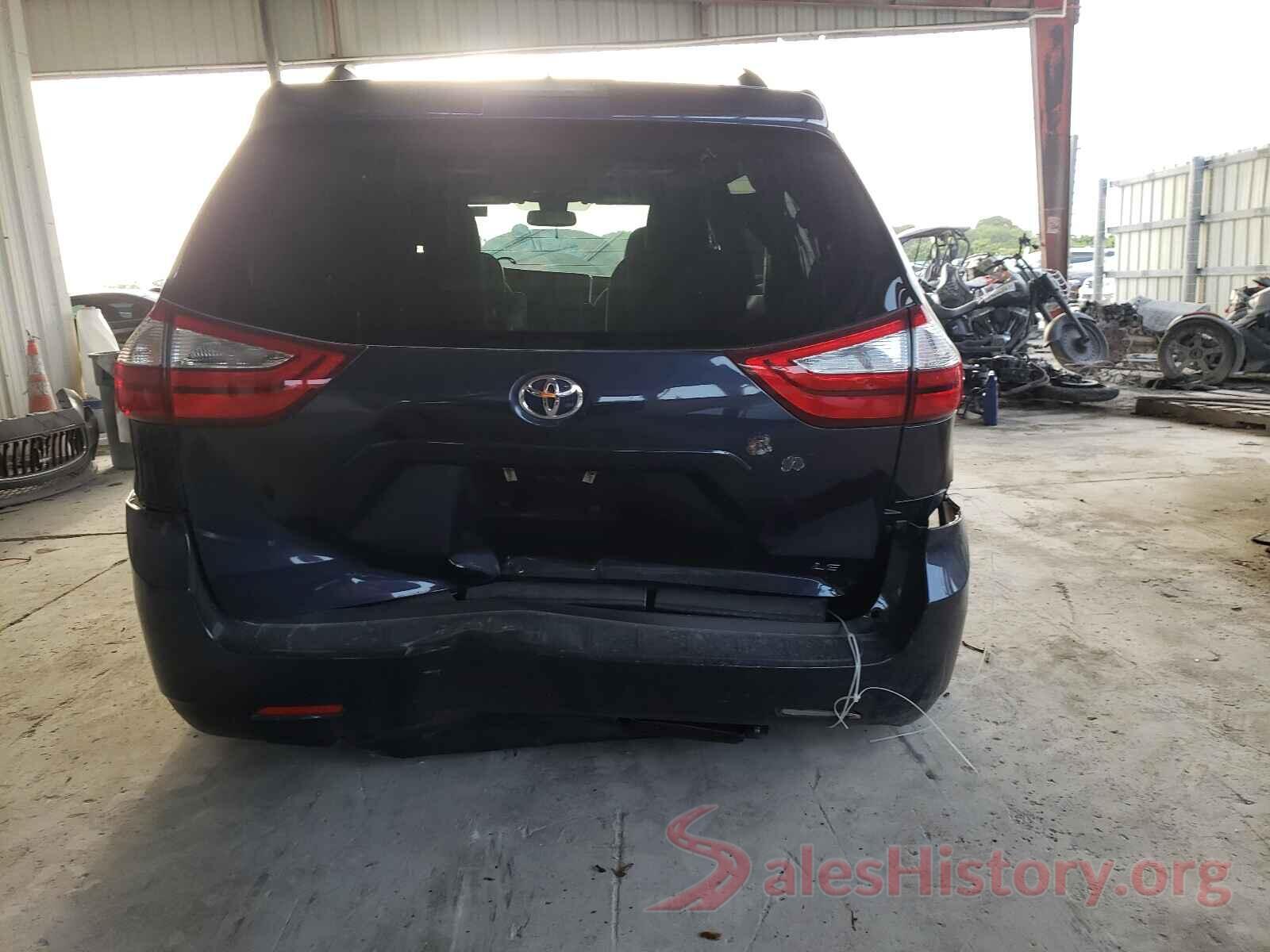 5TDKZ3DC5JS914330 2018 TOYOTA SIENNA