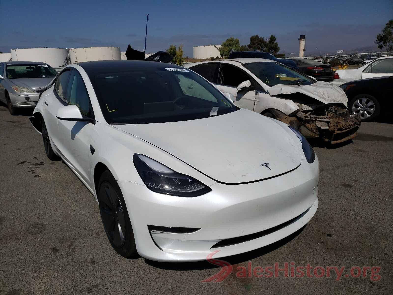 5YJ3E1EA8MF939667 2021 TESLA MODEL 3