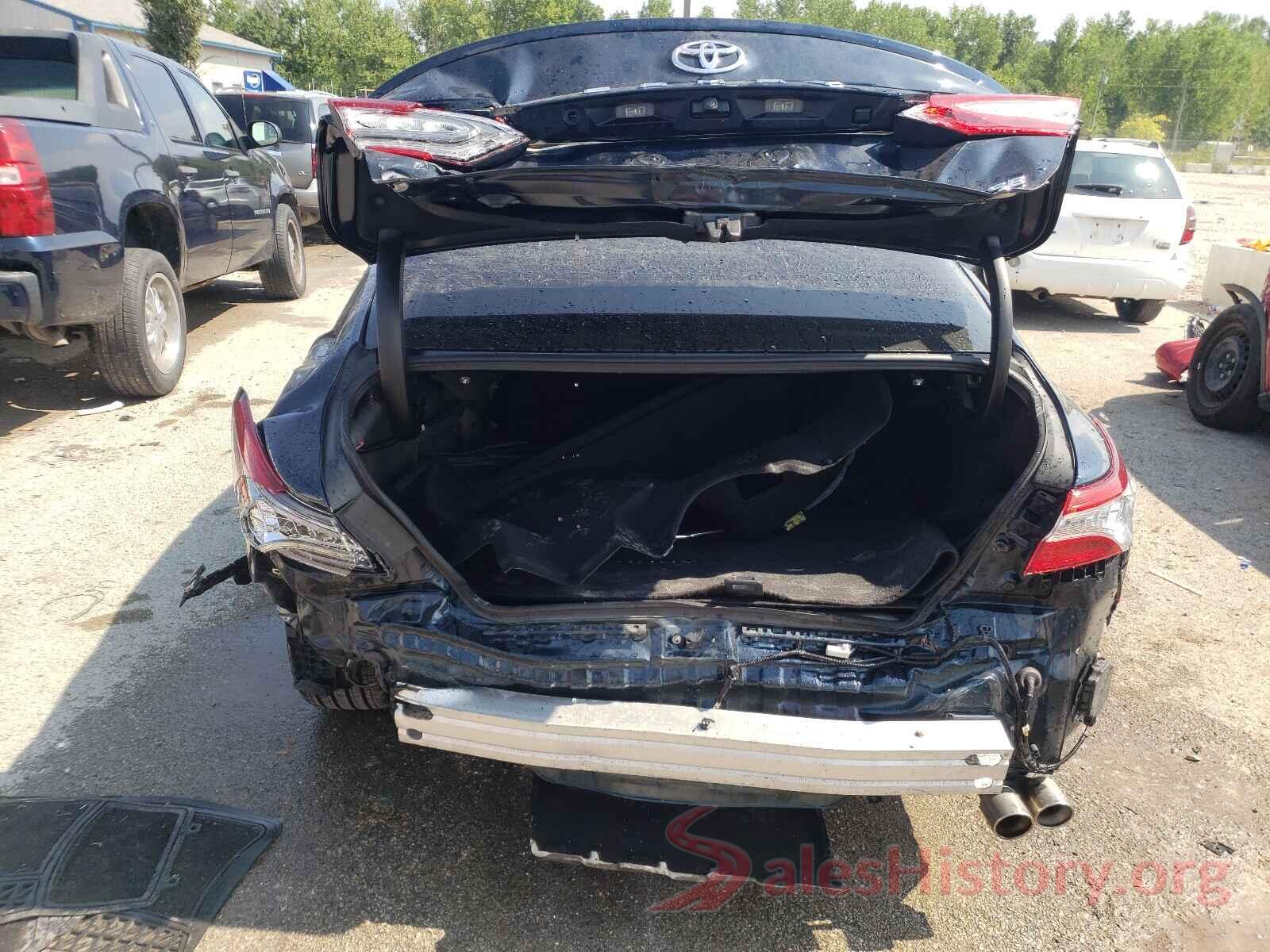 4T1BZ1HK1JU501687 2018 TOYOTA CAMRY