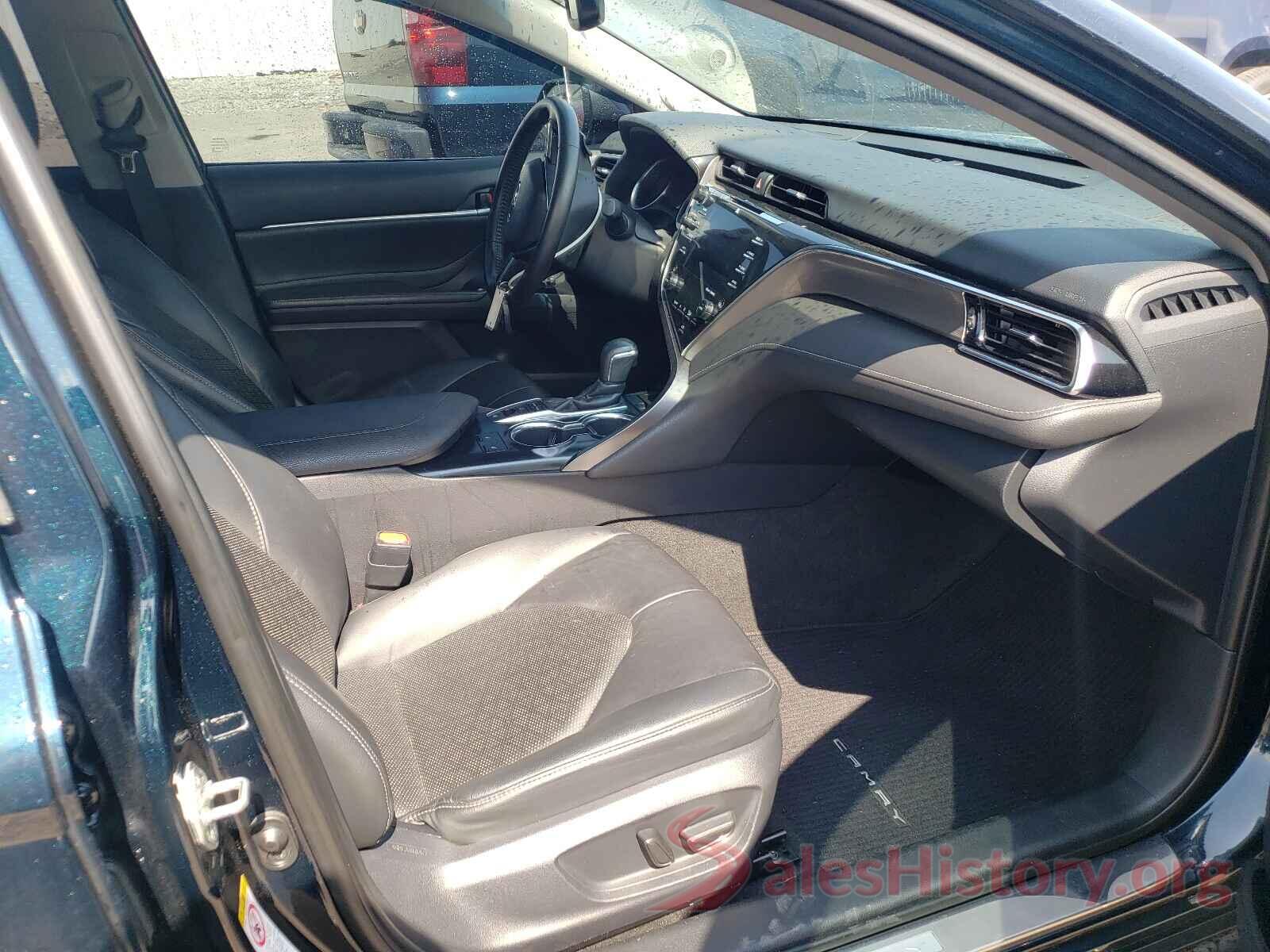 4T1BZ1HK1JU501687 2018 TOYOTA CAMRY