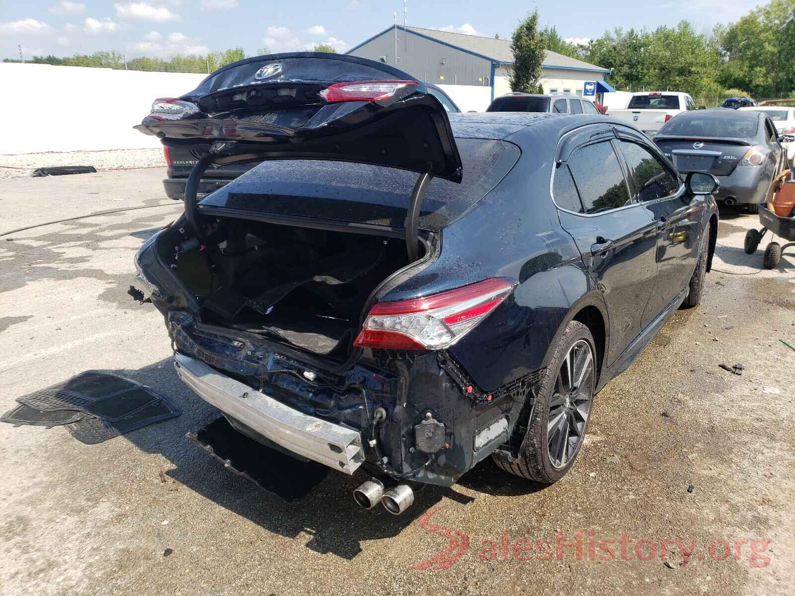 4T1BZ1HK1JU501687 2018 TOYOTA CAMRY