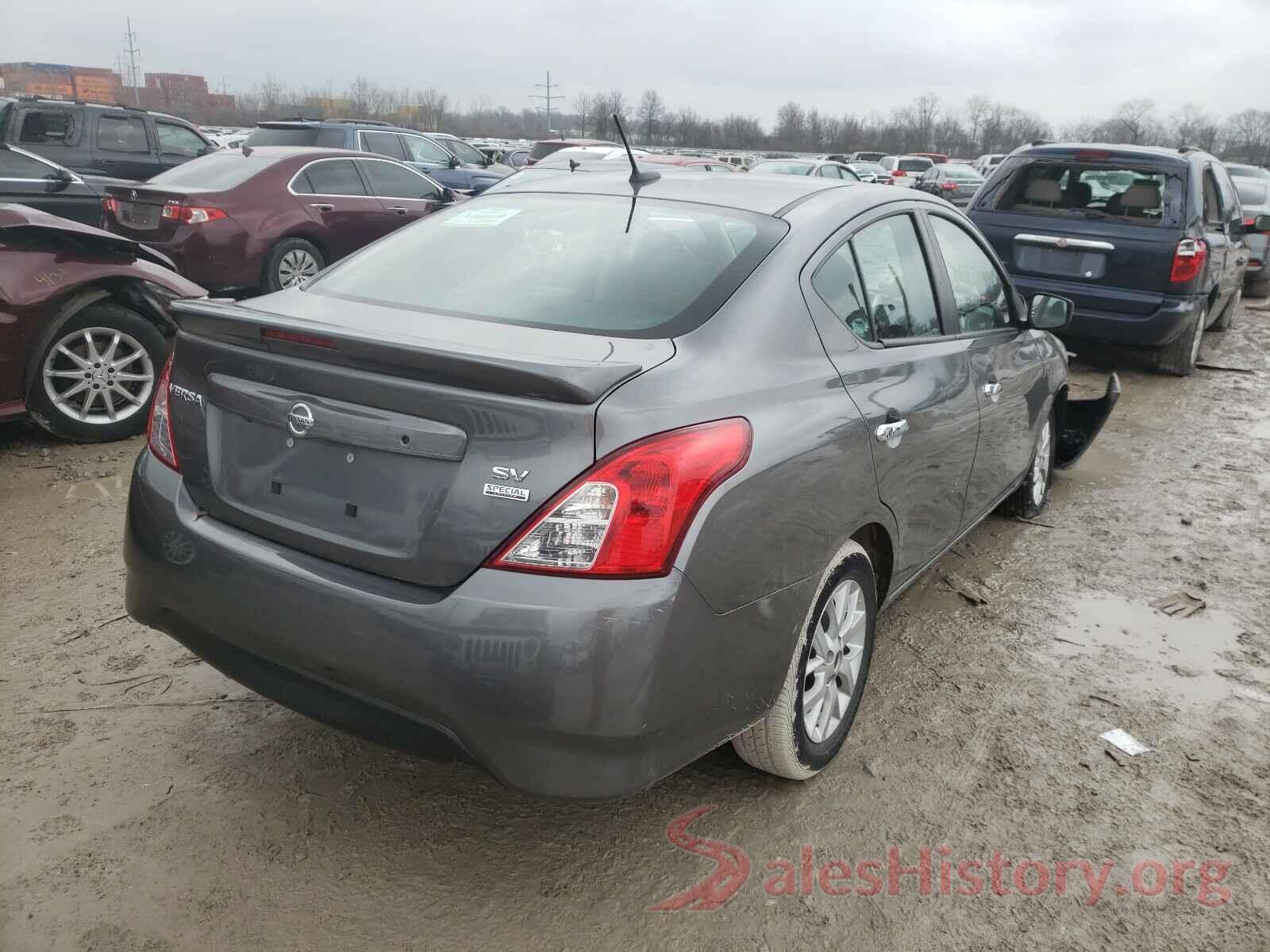 3N1CN7APXJL863706 2018 NISSAN VERSA