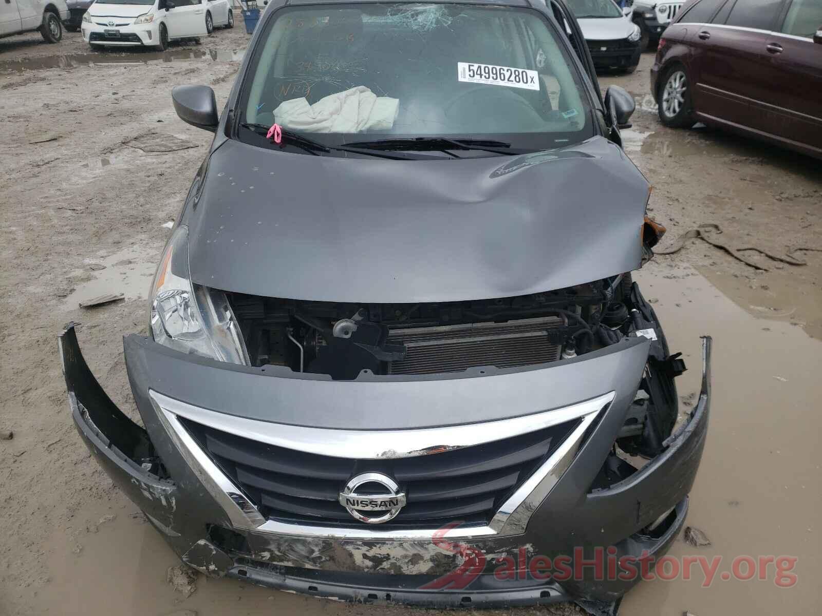 3N1CN7APXJL863706 2018 NISSAN VERSA