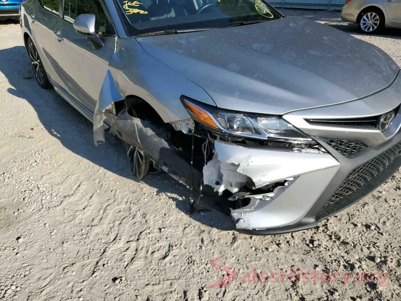 4T1B11HK1JU652682 2018 TOYOTA CAMRY