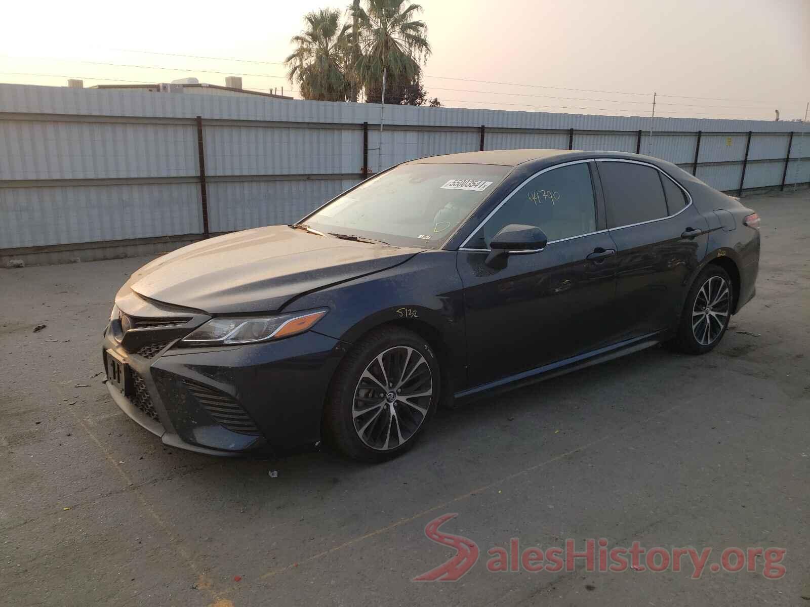 4T1B11HK1JU557068 2018 TOYOTA CAMRY