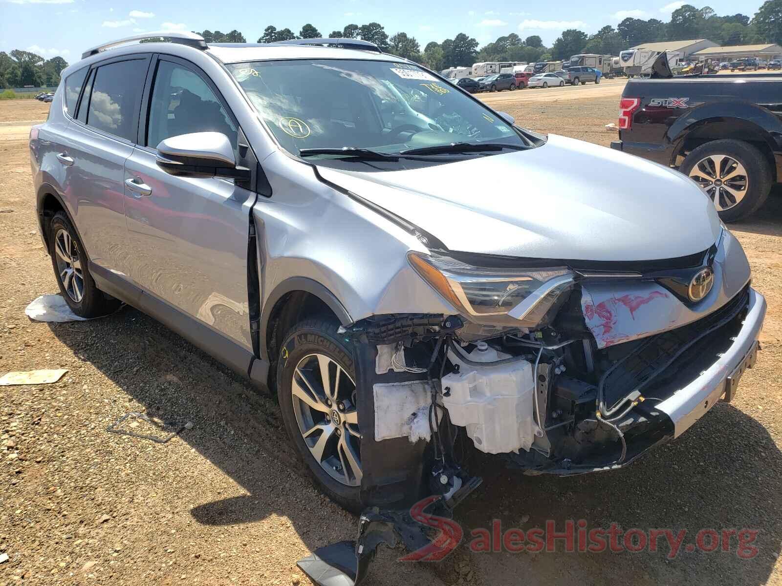 2T3RFREV3GW439570 2016 TOYOTA RAV4