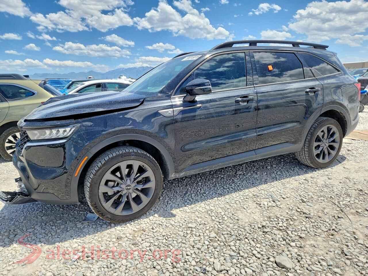 5XYRHDLF9PG244189 2023 KIA SORENTO
