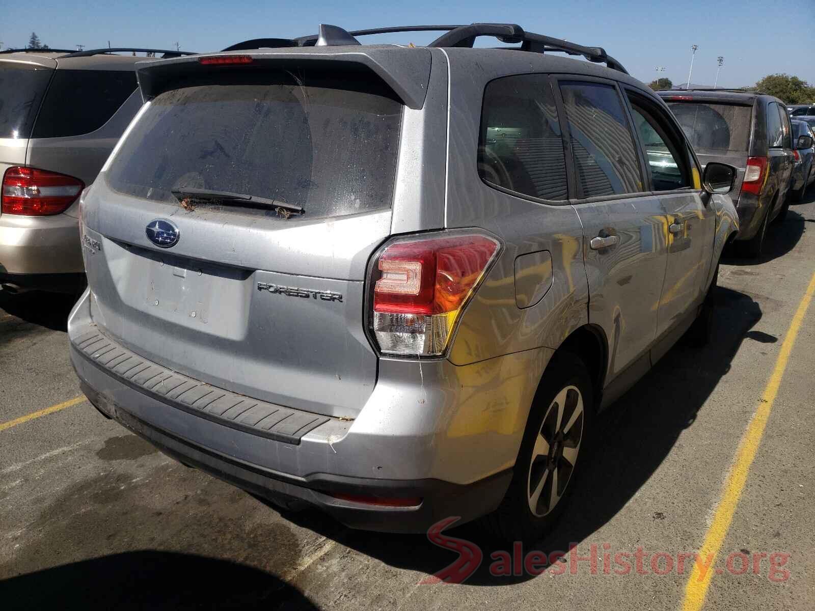 JF2SJAGC2JH481885 2018 SUBARU FORESTER